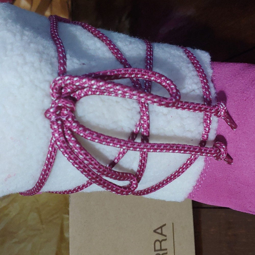Koolaburra by UGG - Picture 3 of 11